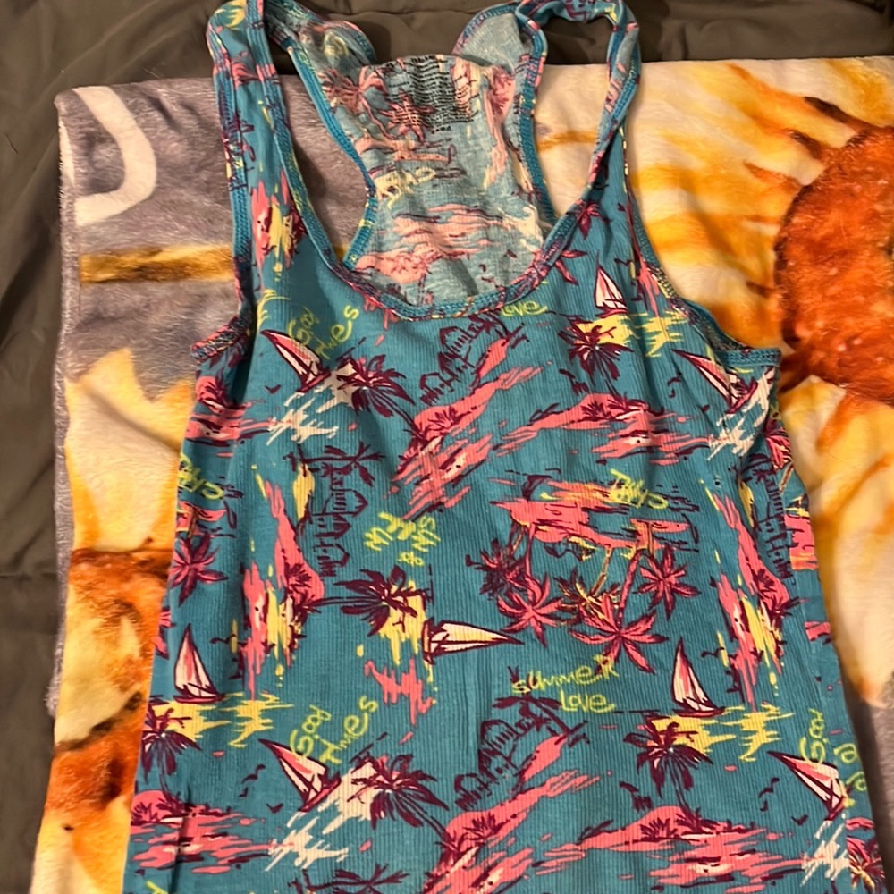 Multicolored tanks too